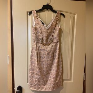 Etcetera Women’s Sz 4 Paisley Mini Length dress with gold chain accent at waist
